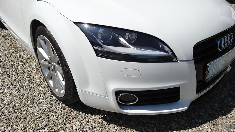 Audi TT 1.8 TFSI  Alcantara - fotka 2 z 23