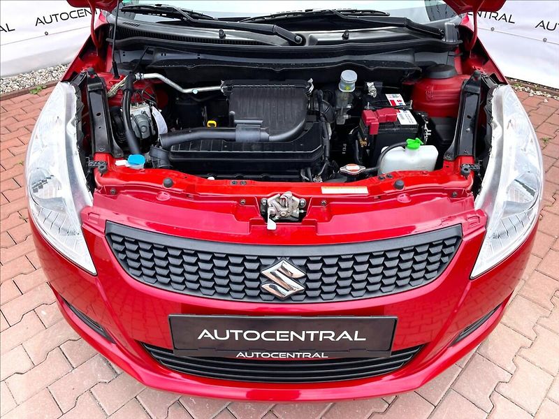 Suzuki Swift 1,2 i,4x4,STK 6/28, serv.kn. - fotka 8 z 22