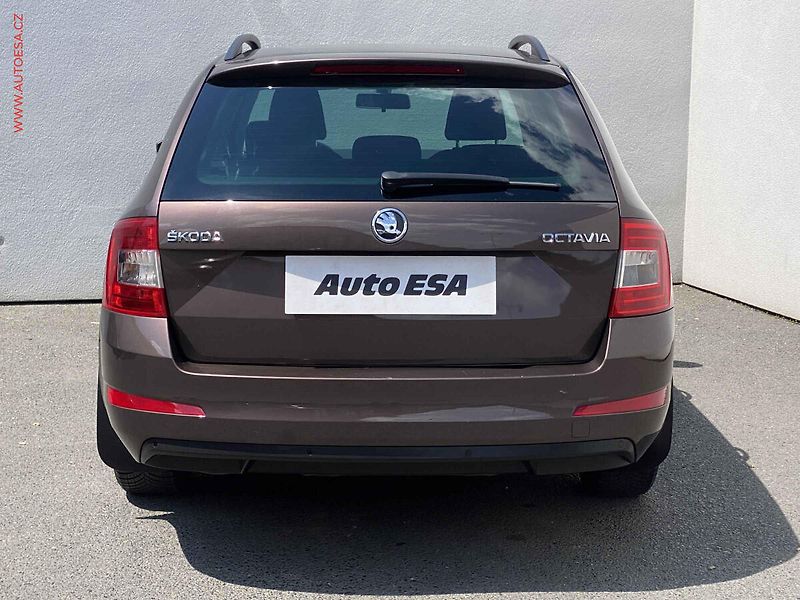 Škoda Octavia (2014) 1.4 TSi, Elegance - fotka 5 z 17