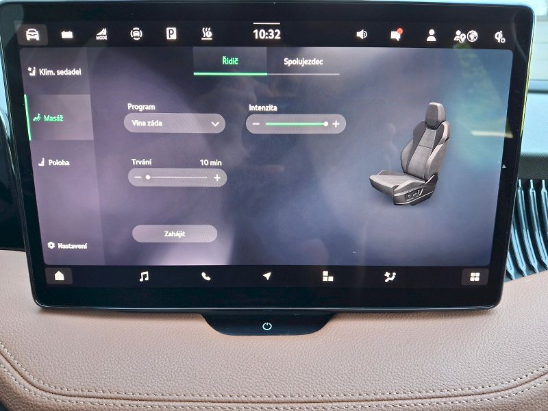 Škoda Superb (2025) Combi iV L&K DSG 1,5TSi 150kW - fotka 18 z 35