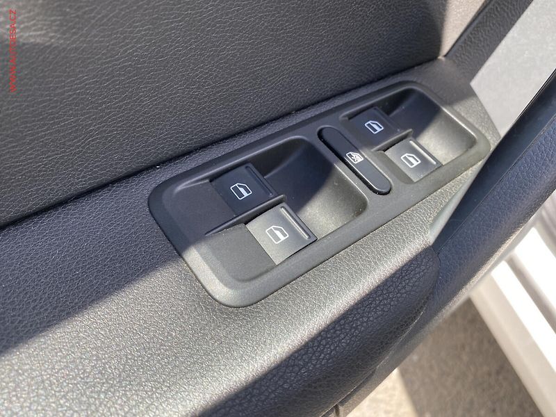 Škoda Yeti (2013) 1.4 TSi, Ambition, výhřev - fotka 13 z 16