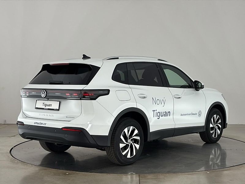 Volkswagen Tiguan (2025) SUV - fotka 2 z 30