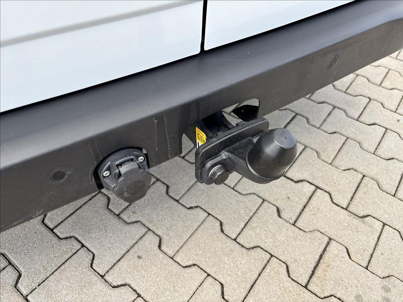 Ford Transit Custom 2,0 EcoBlue 100kW Trend L2 - fotka 13 z 43
