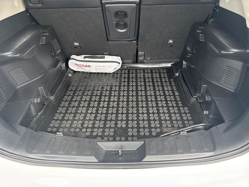 Nissan X-Trail (2017) 2.0dCi, 130kW,4X4,ČR, 1 maj. - fotka 18 z 19
