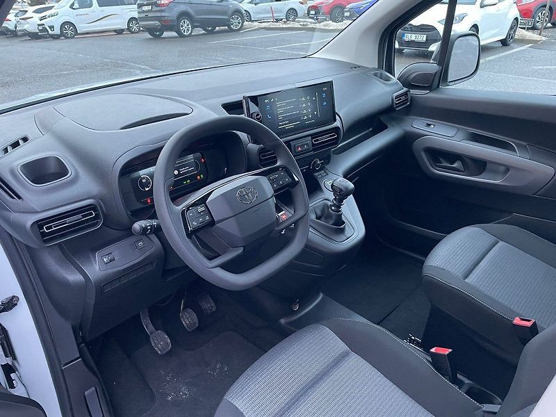 Toyota ProAce City Verso MC24 1.5L MT - fotka 15 z 25