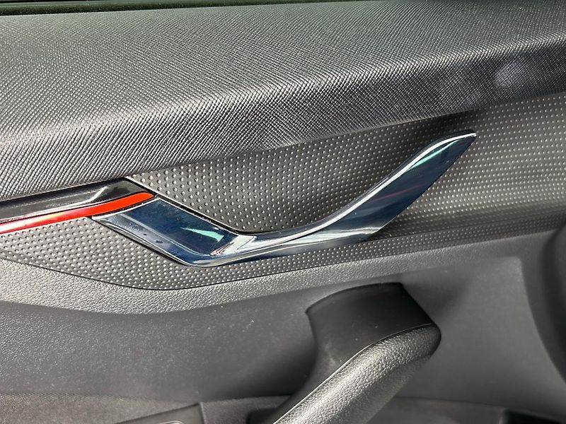 Škoda Kamiq Monte Carlo DSG - fotka 27 z 32