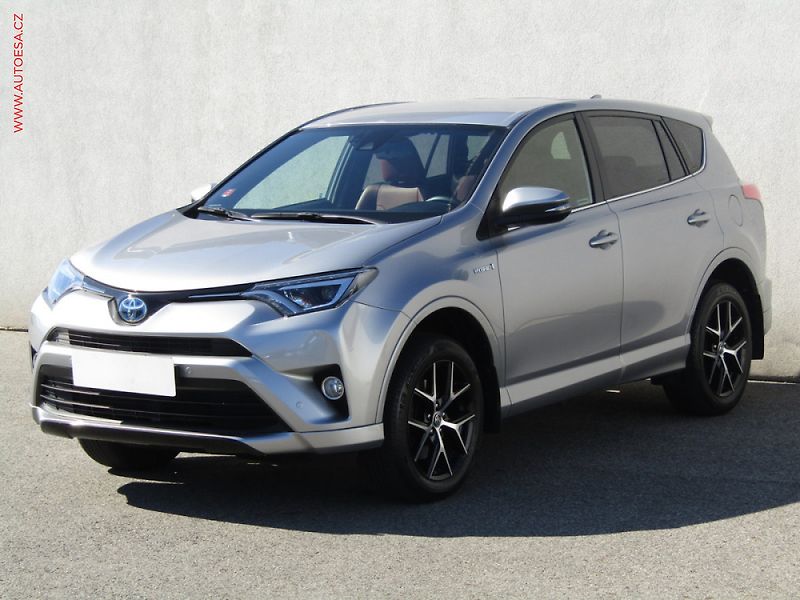 Toyota RAV4 (2016) 2.0 D-4D 4x4, ČR, AC, navi - fotka 3 z 3