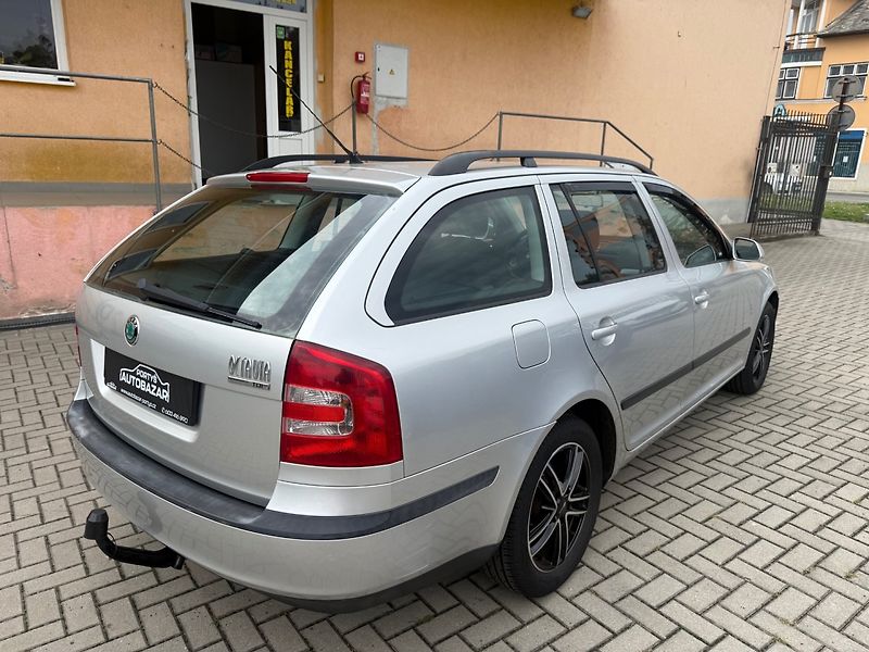 Škoda Octavia (2005) 1.9 TDI Kombi - fotka 4 z 13