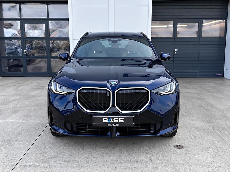 BMW X3 xDrive20d M-Sport PRO - fotka 2 z 28