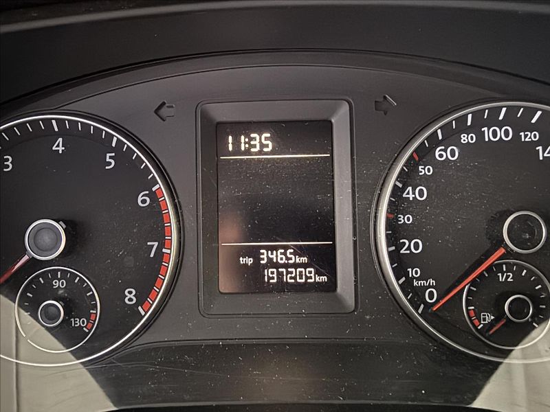 Volkswagen Jetta 1,2   1.MAJITEL, 77KW, SERVISK - fotka 12 z 18
