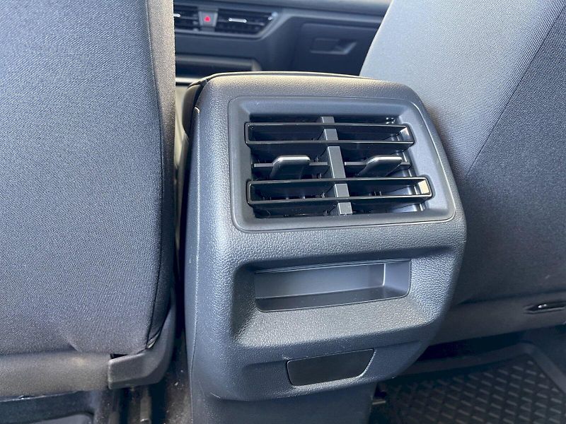 Volkswagen Tiguan (2024) 1,5 eTSI 96 kW mHEV DSG - fotka 26 z 32