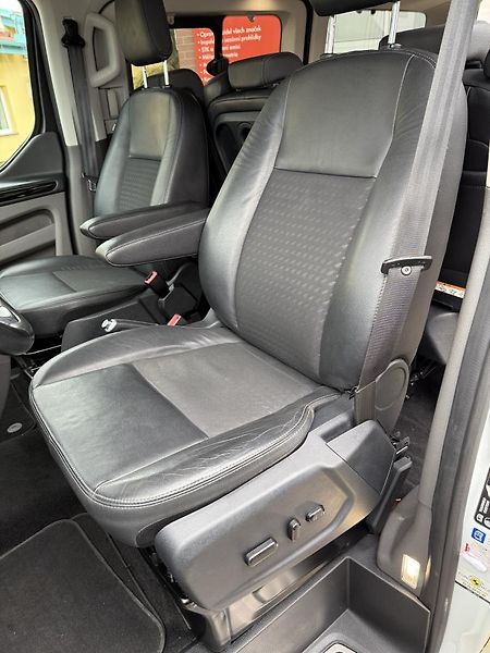 Ford Tourneo Custom (2018) SPORT - 2,0TDCi - 125kw - fotka 42 z 69