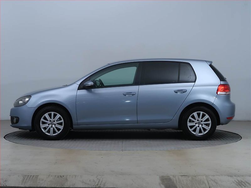 Volkswagen Golf (2010) 1.6 TDI, Serv.kniha - fotka 6 z 14