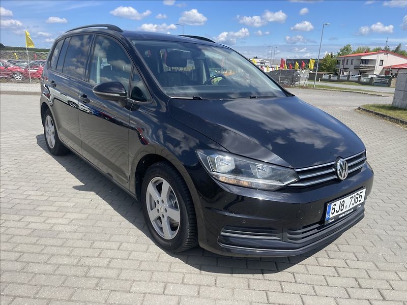 Volkswagen Touran 2,0 TDi 110kw Highline Panoram - fotka 6 z 48