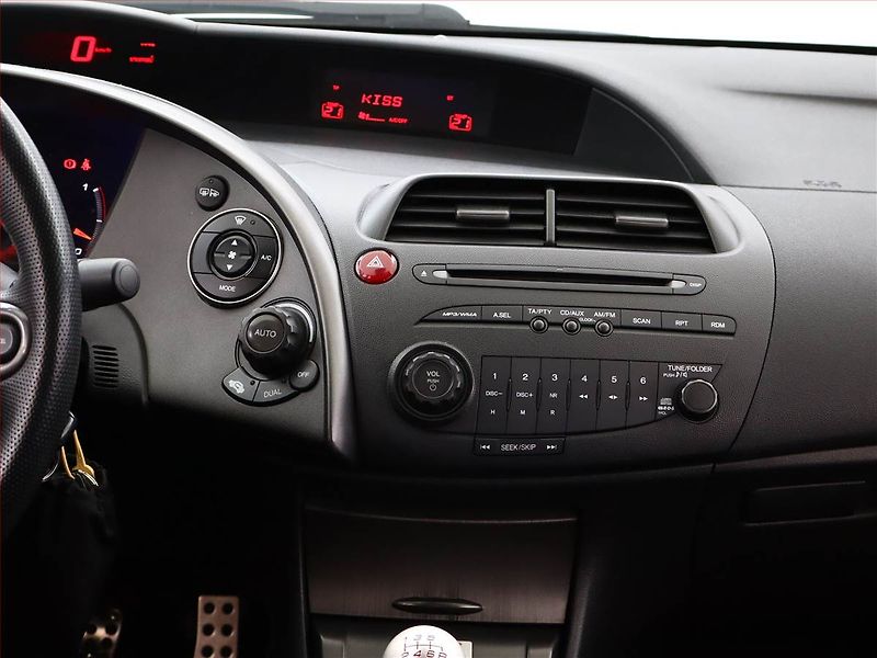 Honda Civic (2008) 2.0 Type-R, Serv.kniha - fotka 10 z 15