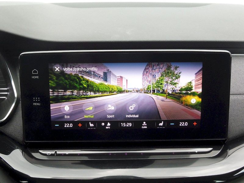 Škoda Octavia (2021) Combi Style 1,5 eTSI 110kW mHE - fotka 15 z 29