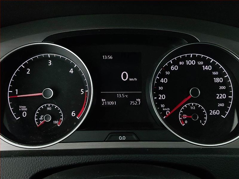 Volkswagen Golf (2014) Comfortline 2.0 TDI, Tempomat - fotka 11 z 18