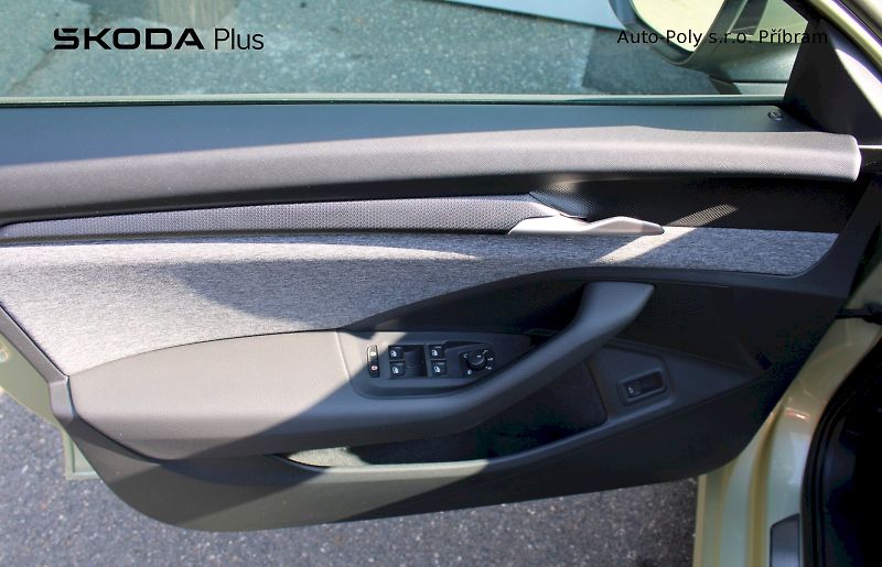 Škoda Superb (2025) Selection 2.0TDI / 110kW 7°DSG - fotka 9 z 23