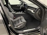 Volvo XC60 B5 AWD BLACK EDITION AUT CZ - náhled 24