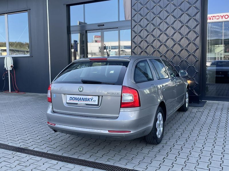 Škoda Octavia AMBIENTE 1.2 TSI 77 kW - ZTP - fotka 3 z 20