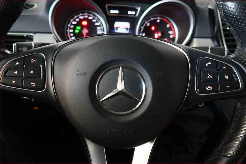 Mercedes-Benz GLE (2016) Avantgarde 350 d - fotka 17 z 19