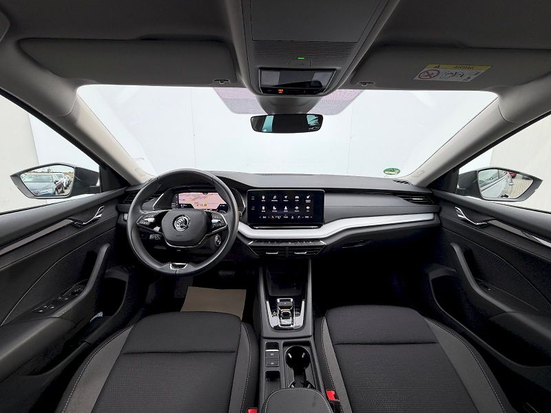 Škoda Octavia (2023) Combi 2.0 TDI 110kW DSG Tour - fotka 9 z 35