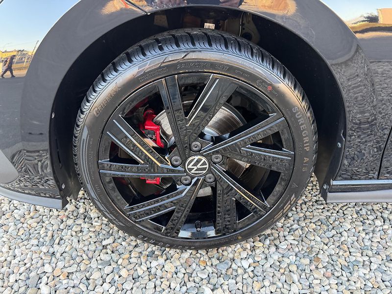 Volkswagen Golf GTD 2,0 TDi/147kW - DSG,Matrix - fotka 71 z 85