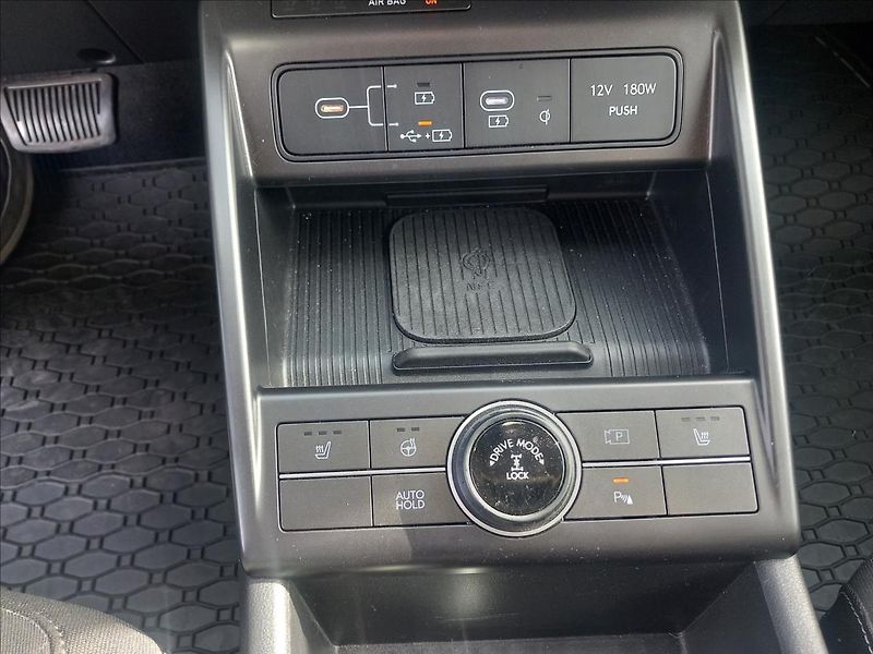 Hyundai Kona 1,6 T-GDI SMART DCT 4x4 TECHN. - fotka 16 z 23