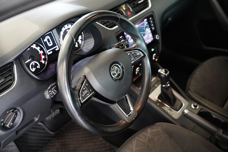 Škoda Octavia - fotka 14 z 29