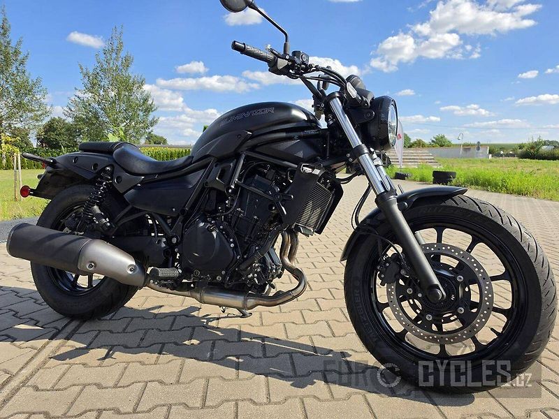 Kawasaki (2024) Eliminator 500 - fotka 1 z 13