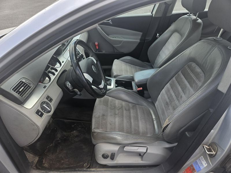 Volkswagen Passat 2,0 TDI 103 kW nafta  - fotka 5 z 9