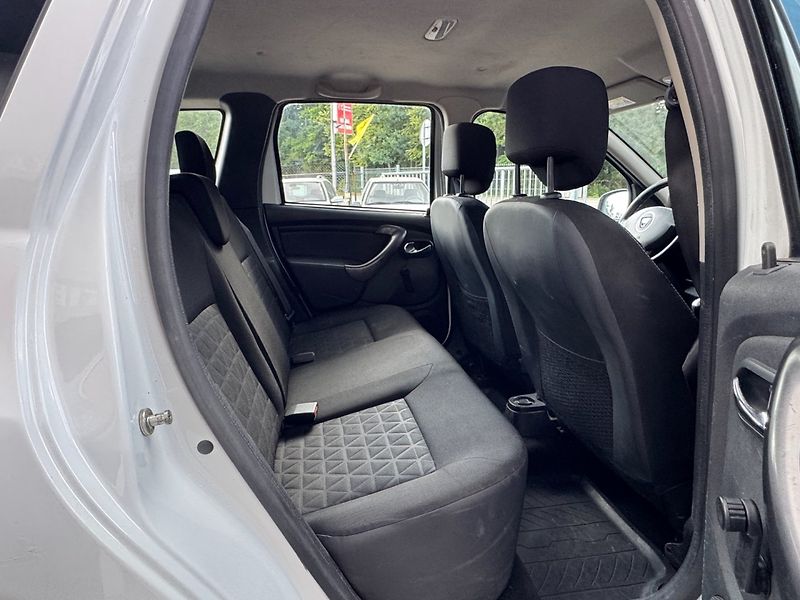 Dacia Duster (2014) 1.6 16V 4x4, odpočet DPH!!! - fotka 13 z 24