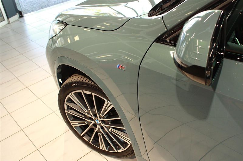 BMW X1 xDrive23d M Sport Individual - fotka 8 z 36