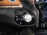 Dodge RAM (2022) 5.7 Longhorn RAMBOX Multitail - náhled 26