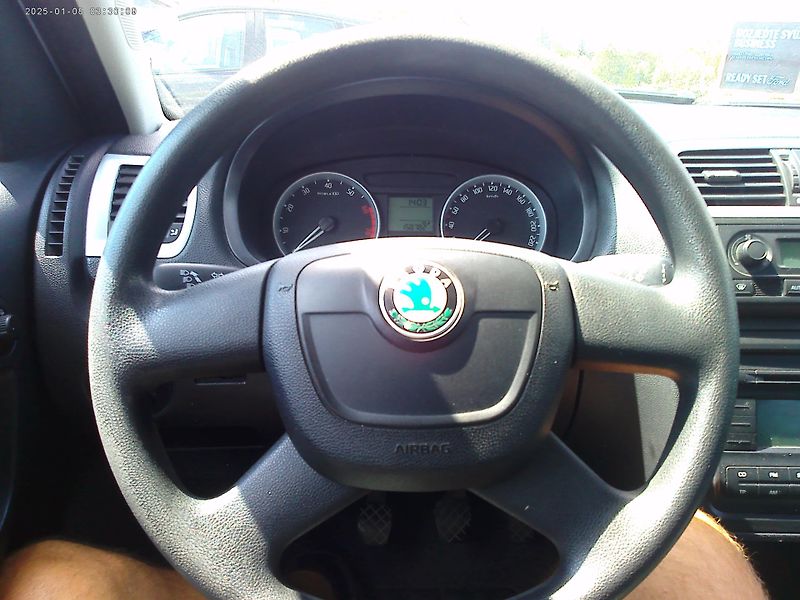 Škoda Roomster (2010) 1.2HTP, 51kW, klima, tažné - fotka 16 z 28