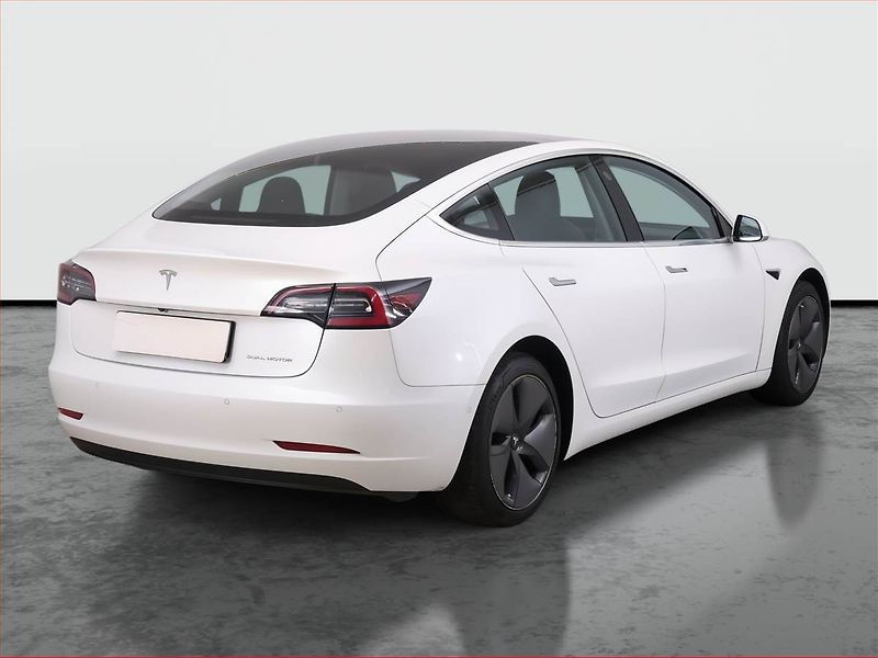Tesla Model 3 (2019) Long Range 4WD 78kWh, SoH 85% - fotka 5 z 20