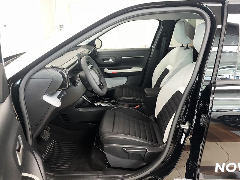 Citroën C3 Aircross (2026) MAX Hybrid 145k Aut Paket Zima - fotka 9 z 24