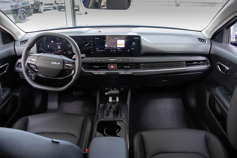 Kia K4 Sportswagon 1,6 T-GDi GPF 7DCT TOP - fotka 11 z 15