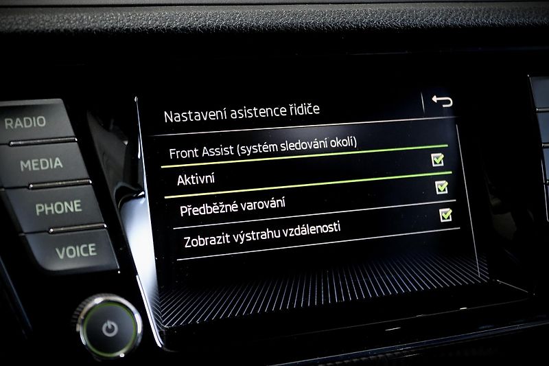 Škoda Fabia 3 Combi 81 kW Monte Carlo - fotka 26 z 31