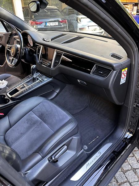 Porsche Macan (2018) Porsche Macan S - fotka 12 z 14