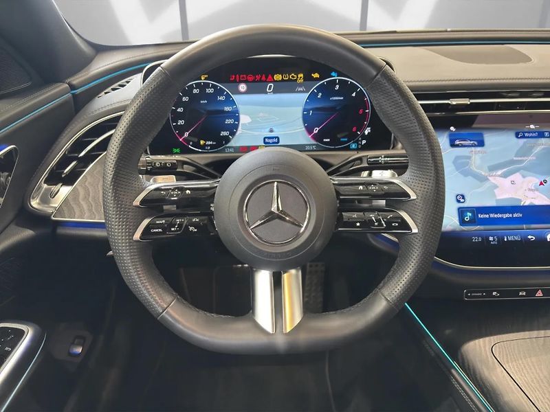 Mercedes-Benz Třídy E 220d AMG Advanced+ 360 DIGI.L - fotka 9 z 14