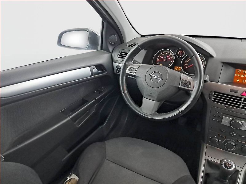 Opel Astra (2006) 1.6 16V, nová STK, Tažné - fotka 7 z 11