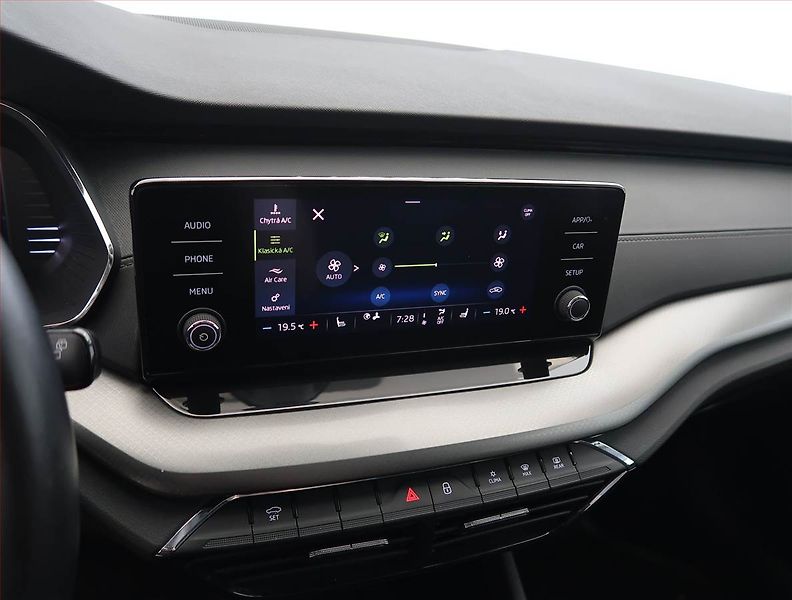 Ford Kuga (2015) 2.0 TDCi, 4X4, Serv.kniha - fotka 15 z 20