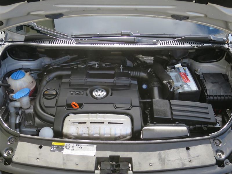 Volkswagen Touran 1,4  TSI MATCH - fotka 19 z 34