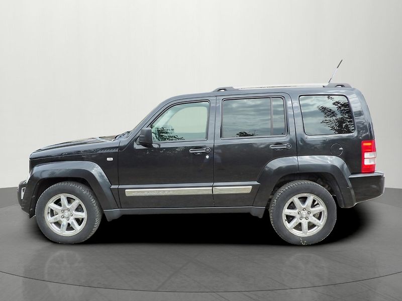 Jeep Cherokee 2.8CRD 130kW Limited Manuál - fotka 2 z 25