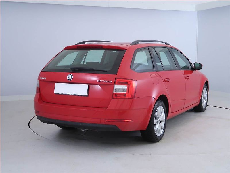 Škoda Octavia (2018) 1.5 TSI, Serv.kniha, Tempomat - fotka 5 z 17