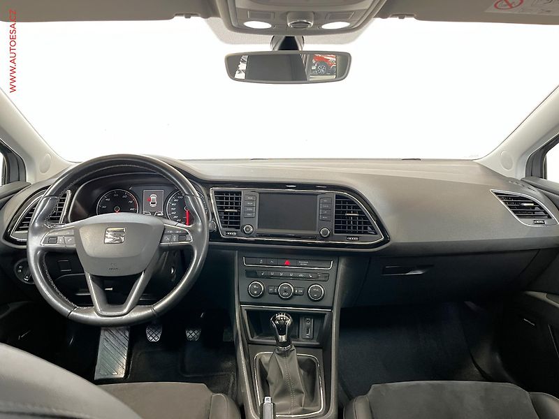 Seat Leon (2016) 1.4 TSi, Style, LED, panor - fotka 8 z 16
