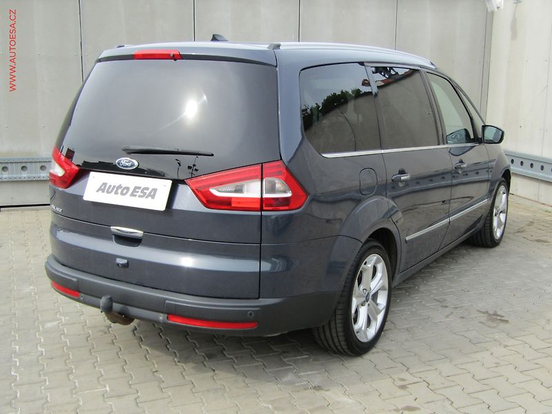 Ford Galaxy (2011) 2.2 TDCi, AC, kůže - fotka 4 z 20