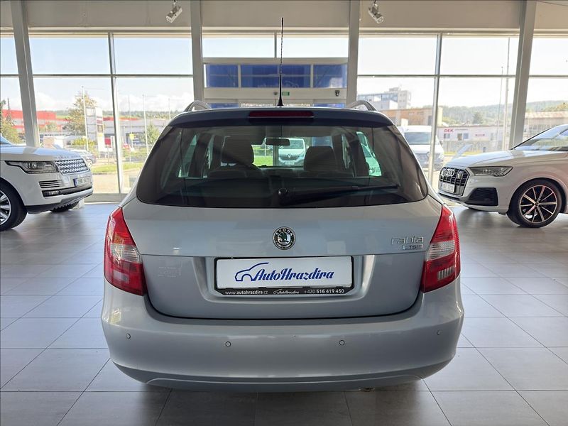 Škoda Fabia 1,2   TSI 77kW,1.MAJ,SERVISKA - fotka 5 z 22