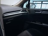 Ford Mondeo 2.0 TDCi Titanium 132kW AWD - náhled 12